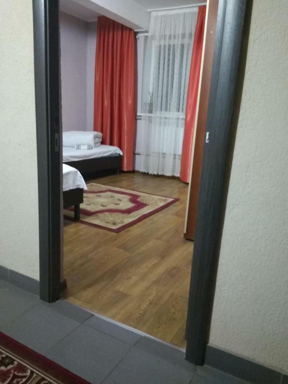 Saima Guest House Osch Exterior foto